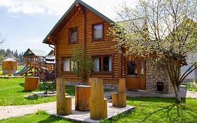 Садиба У Василини та Романа